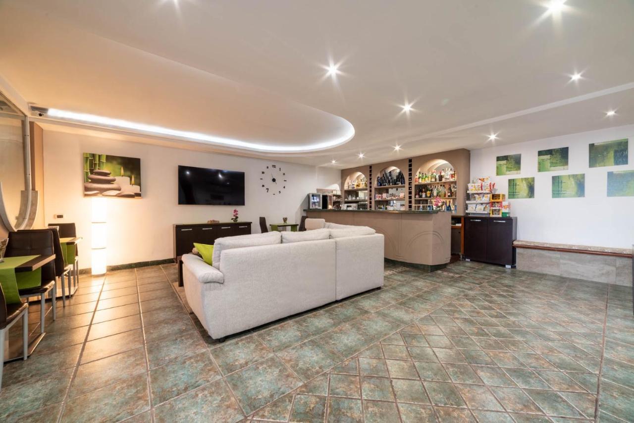 Hotel Cesirja Casavatore Ngoại thất bức ảnh